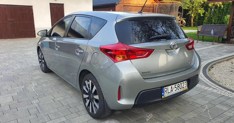 Toyota Auris cena 34800 przebieg: 175000, rok produkcji 2013 z Krosno małe 301